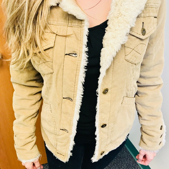 L.E.I. Jackets & Blazers - L.E.I. beige corduroy jacket Small lining inside
